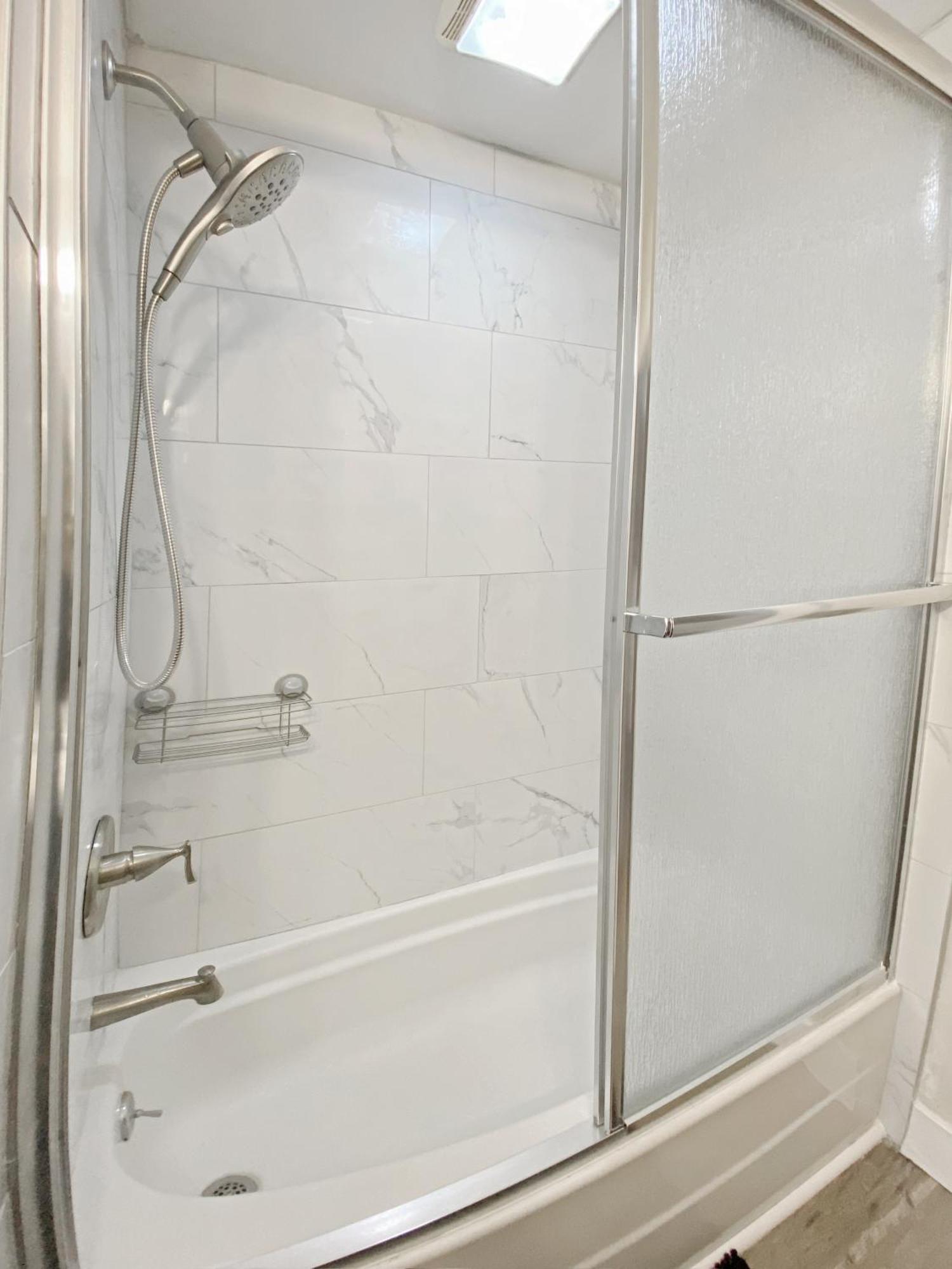 Lux 3Br, Steps From Airport, U Of R & Grocery Stores Rochester Esterno foto