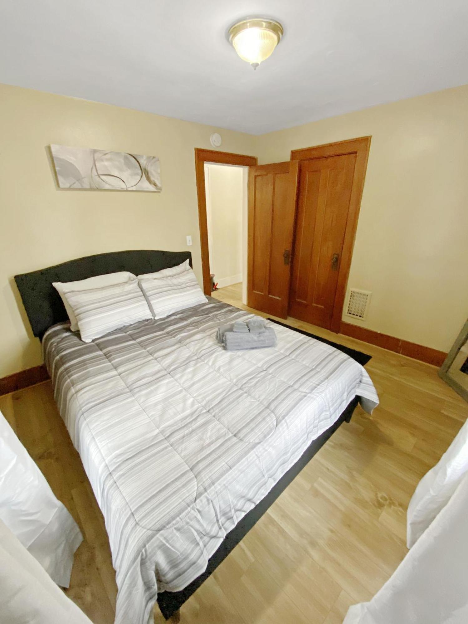 Lux 3Br, Steps From Airport, U Of R & Grocery Stores Rochester Esterno foto