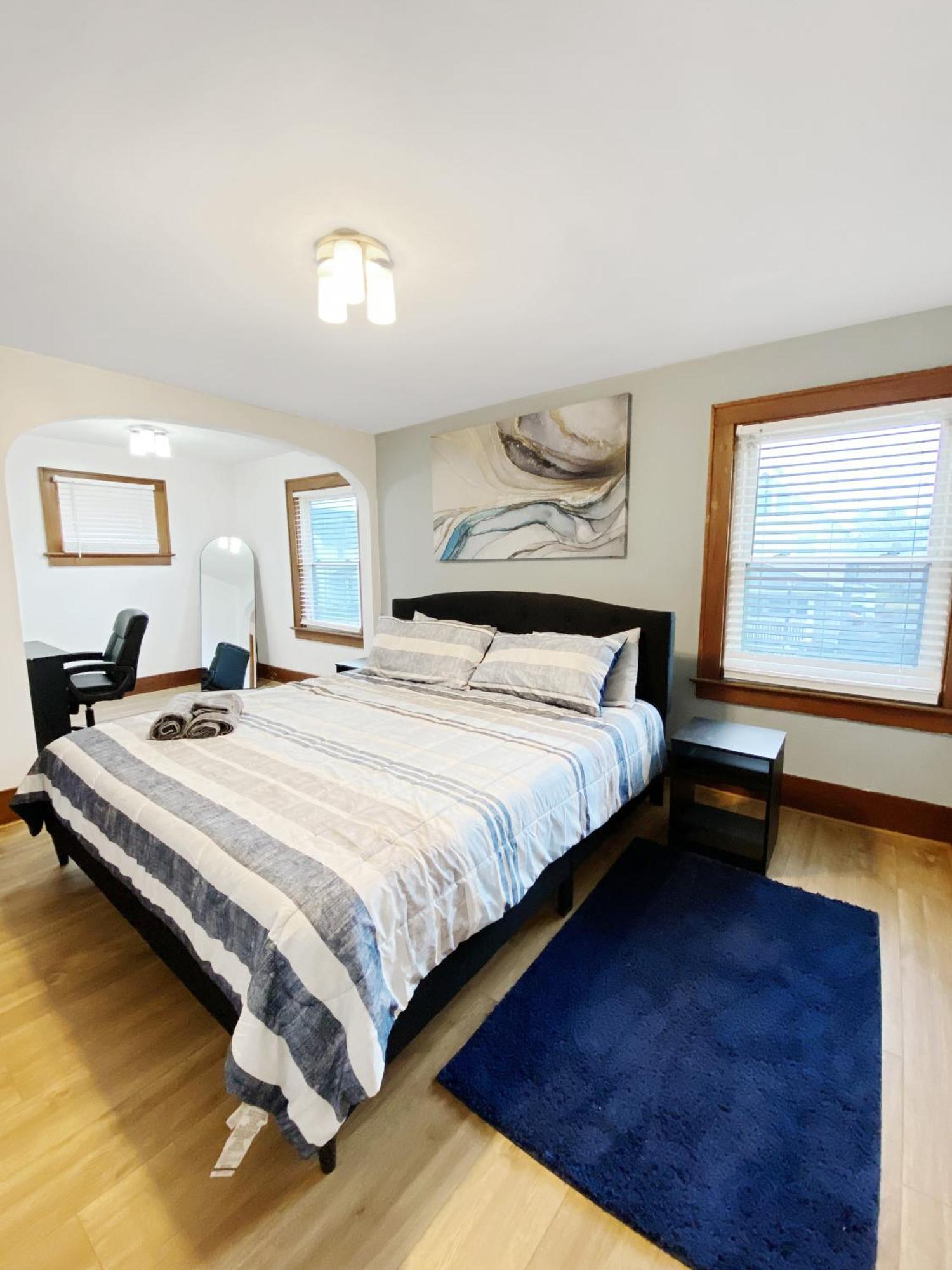 Lux 3Br, Steps From Airport, U Of R & Grocery Stores Rochester Esterno foto